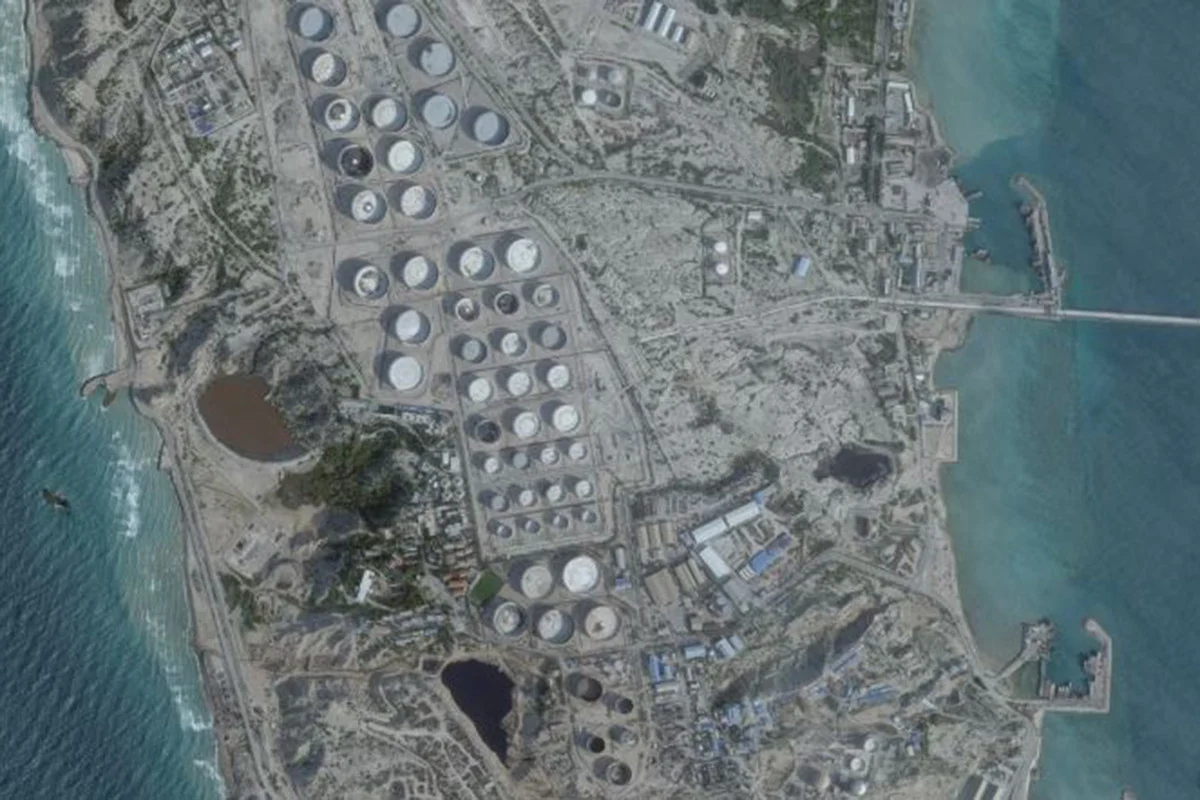 খার্গ দ্বীপে হামলার প্রতিশোধে এবার যেসব স্থাপনাকে টার্গেট ইরানের