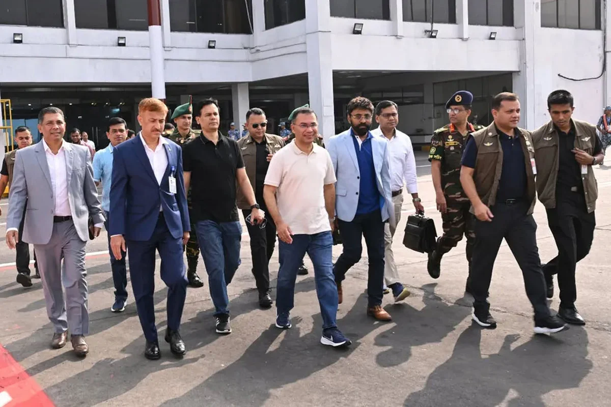 খাল খনন কর্মসূচি উদ্বোধন উপলক্ষে দিনাজপুরে পৌছেছেন প্রধানমন্ত্রী তারেক রহমান