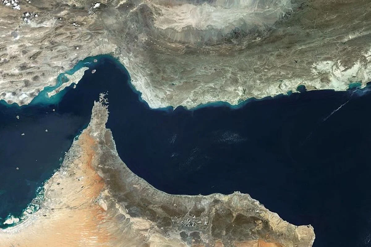 হরমুজ প্রণালিতে ট্রাম্পের সহায়তার আহ্বানকে সরাসরি  প্রত্যাখ্যান