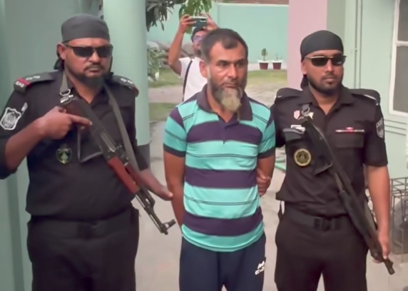 ফিলিং স্টেশনের ম্যানেজার নাহিদকে ট্রাক চাপা দিয়ে হত্যাকারী ঘাতক চালক আটক