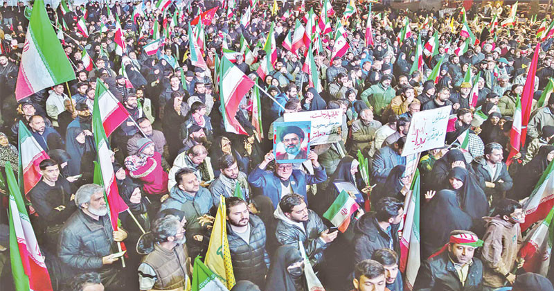 দুই সপ্তাহের যুদ্ধবিরতি ঘোষণা এ যেন অসহায় ট্রাম্পের আত্মসমর্পণ!