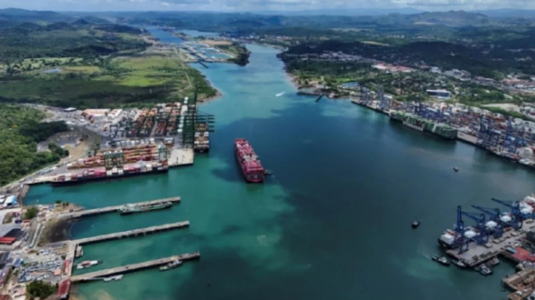 সিএনএন, দ্য গার্ডিয়ান-‘হরমুজ বন্ধে পানামা খালে ভিড়, ৪০ লাখ ডলারে সিরিয়াল বিক্রি’