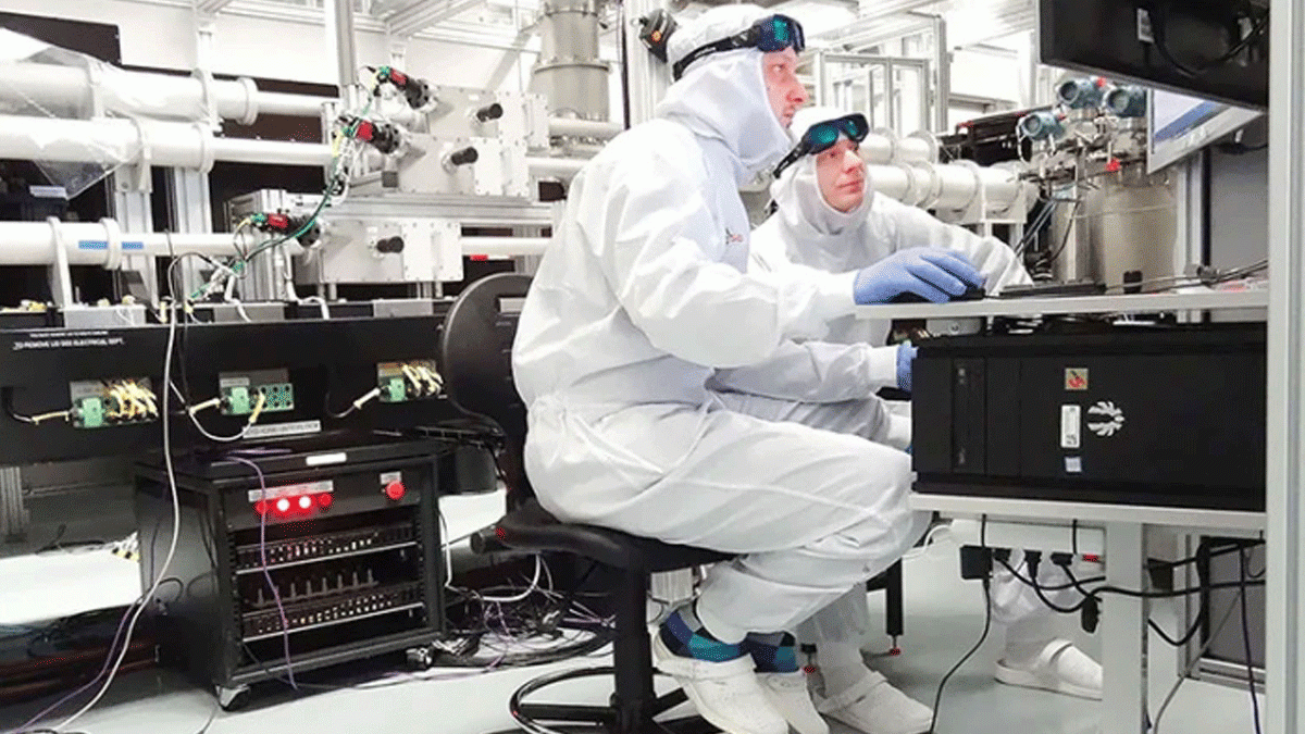 যুক্তরাষ্ট্রে একের পর এক পারমাণবিক বিজ্ঞানী নিখোঁজ, তদন্ত শুরু করেছে হোয়াইট হাউস