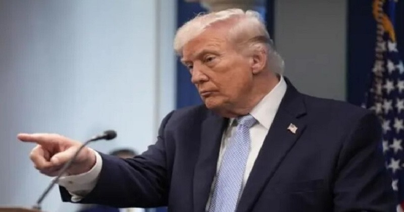 চুক্তি না হলে আবারও ইরানে হামলা হুঁশিয়ারি ট্রাম্পের