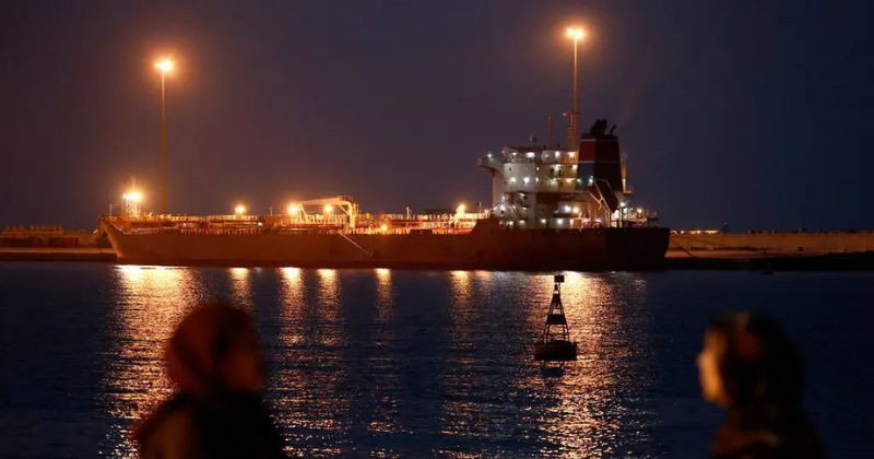 হরমুজ প্রণালীতে পুনরায় ‘কঠোর নিয়ন্ত্রণ’ আরোপ ইরানের