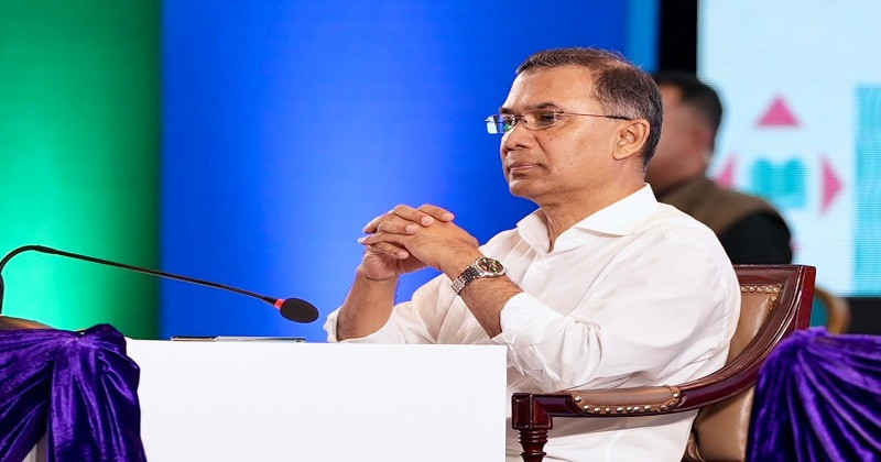 প্রশাসন শুধু আইন প্রয়োগের যন্ত্র নয়; এটি মানুষের সেবার একটি মাধ্যমঃ প্রধানমন্ত্রী তারেক রহমান