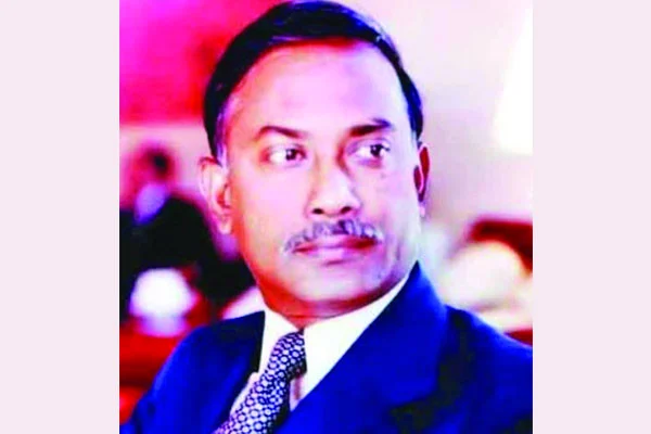 পিতার পথ ধরেই হাঁটছেন প্রধানমন্ত্রী
