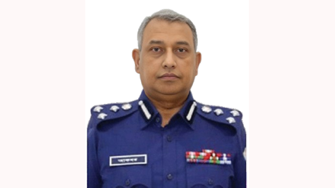 পদোন্নতি না পাওয়ায় অবসরে যাওয়ার ঘোষণা দিলেন সিআইডি প্রধান