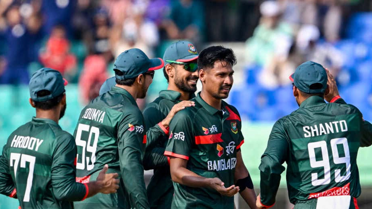 তাসকিন-মোস্তাফিজে কাঁপছে অস্ট্রেলিয়া, ০ রান, ৩ উইকেট হাওয়া!