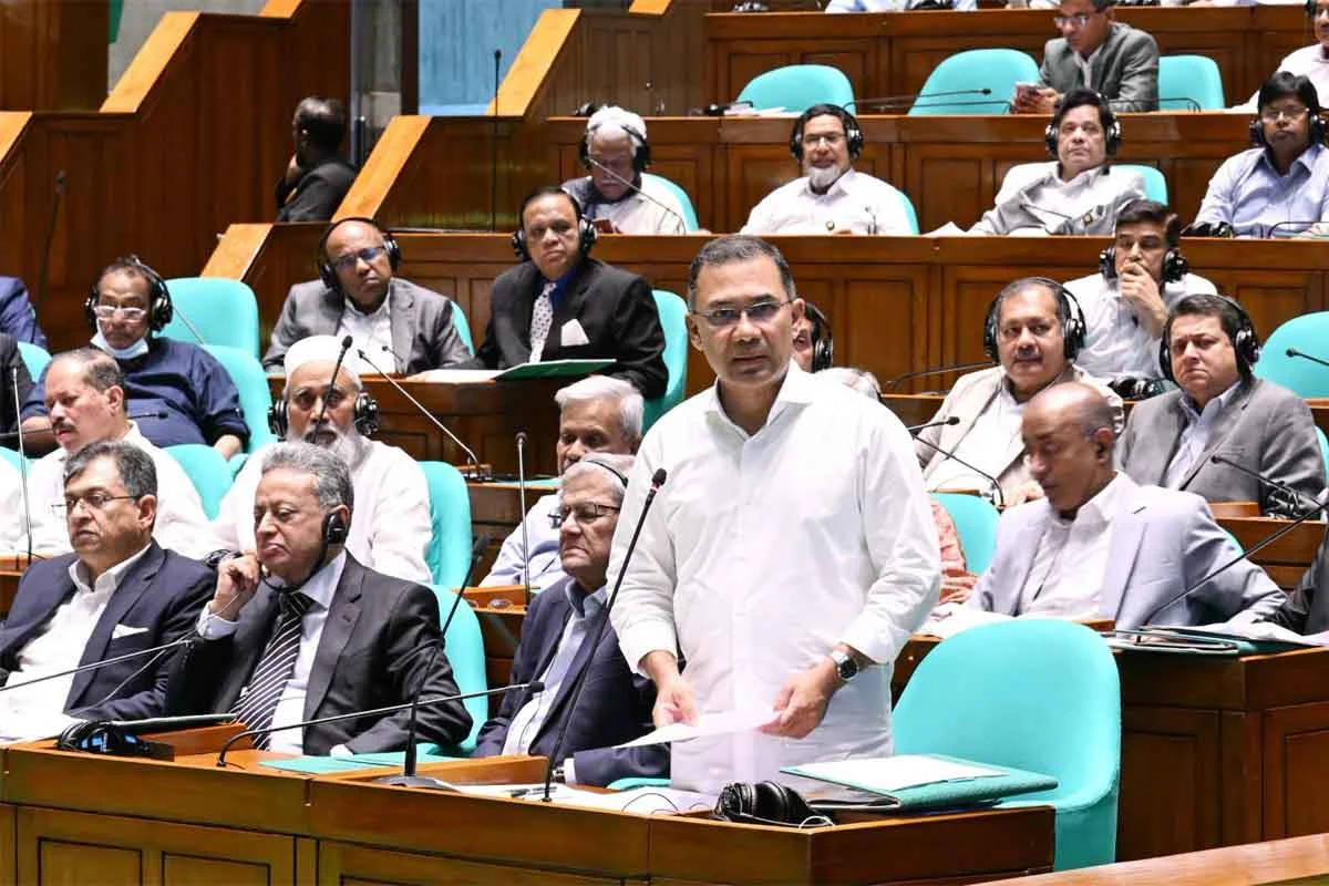 সরকারি সব সুযোগ-সুবিধা নিয়ে চালু হবে ‘ইউনিভার্সাল কার্ড – প্রধানমন্ত্রী