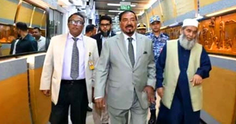 শহীদ আয়াতুল্লাহ খামেনির জানাজায় অংশ নিতে তেহরানের পথে স্পিকার 