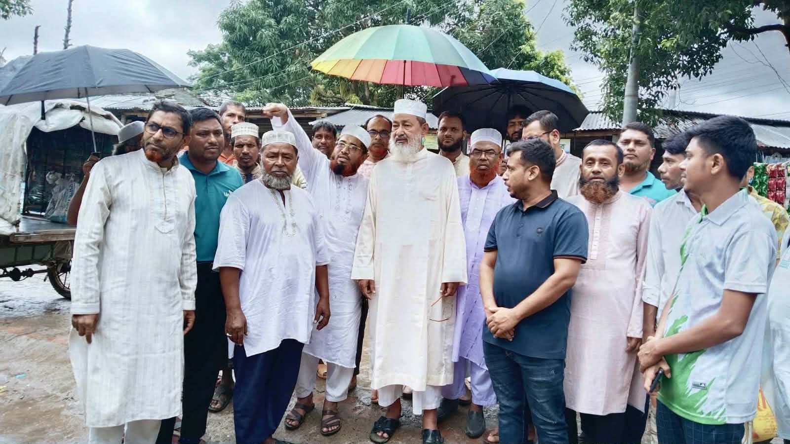 সাতক্ষীরা-ভেটখালী মহাসড়কের উন্নয়নকাজ পরিদর্শনে এমপি রবিউল বাশার