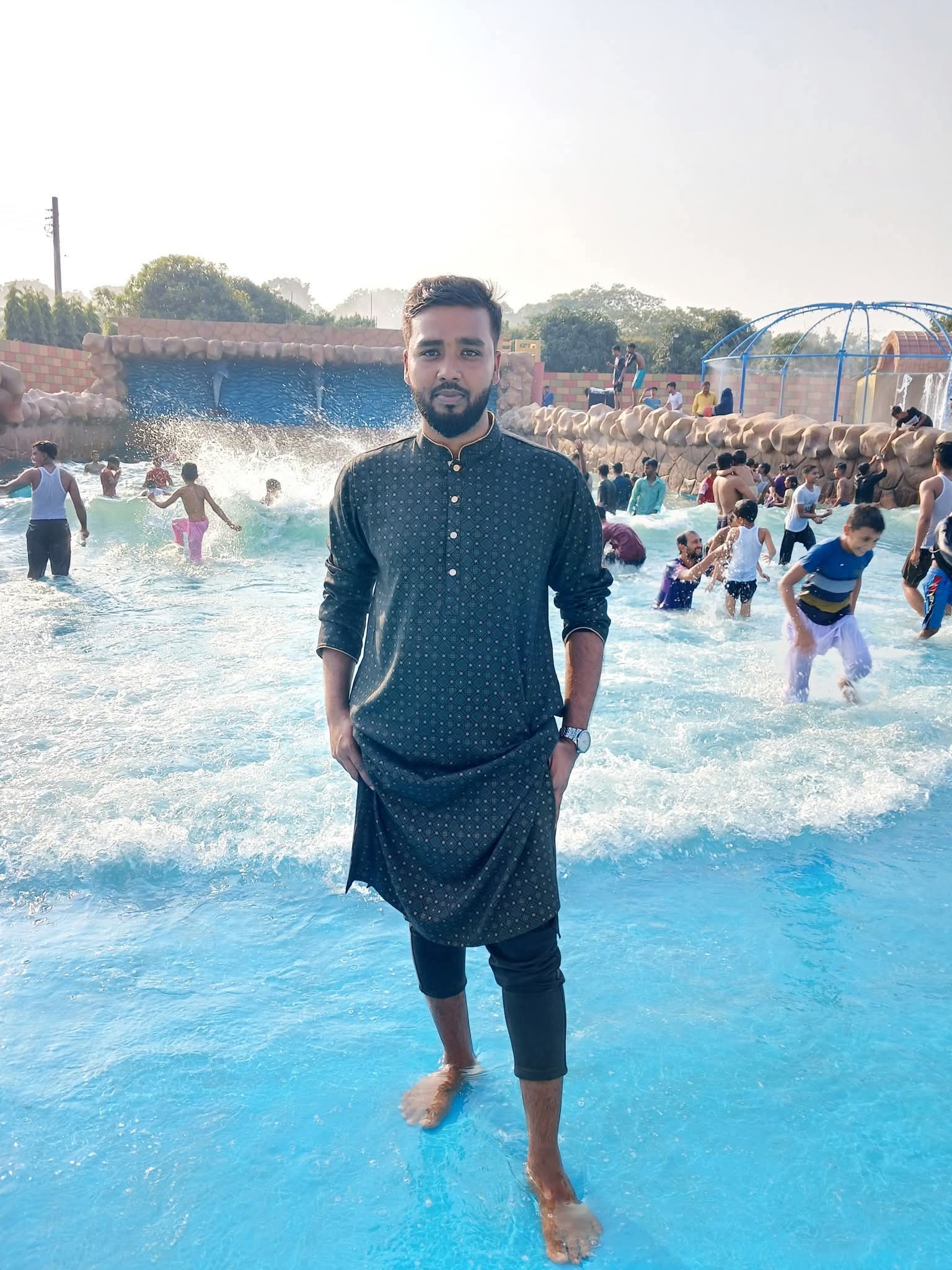 ছাত্রীকে নিয়ে আরবি শিক্ষক উধাও