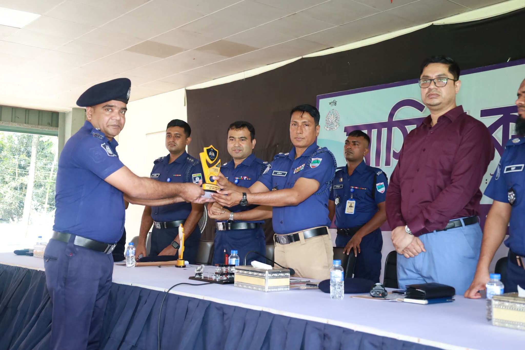 জেলার মধ্যে শ্রেষ্ঠ অফিসার ইনচার্জ (ওসি) হিসেবে সম্মাননা অর্জন