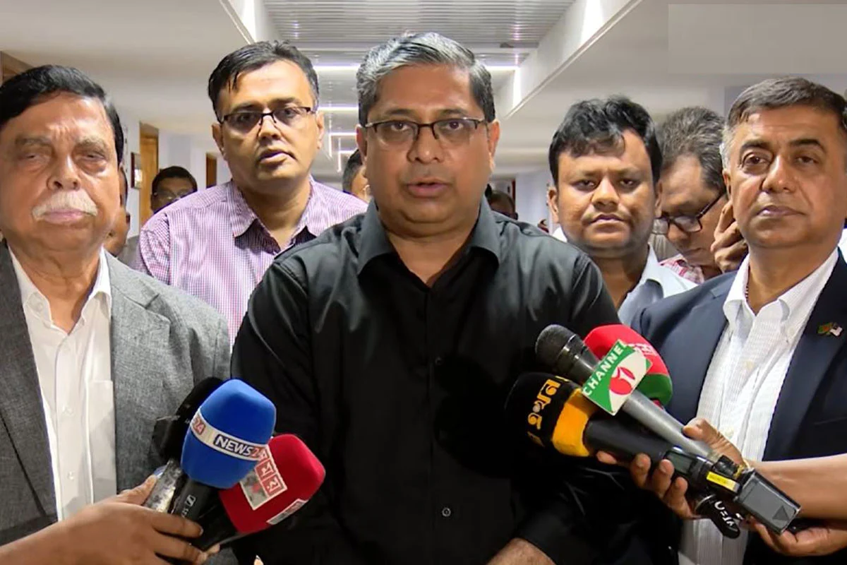 বাংলাদেশ থেকে ৬ মাসে দুই লাখ শ্রমিক নেবে মালয়েশিয়া
