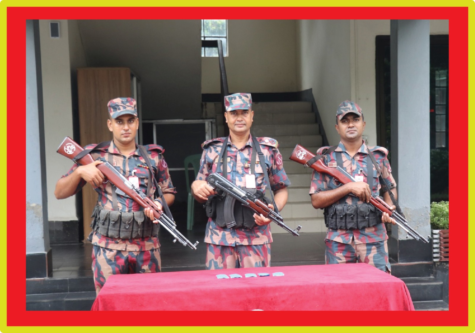 যশোরে সীমান্ত অভিযানে মাদকদ্রব্য আটক বিজিবির
