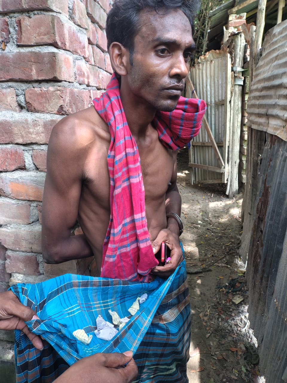 শার্শায় গাঁজাসহ গ্রেফতার আসামিকে বিনাশ্রম কারাদন্ড ও অর্থ দন্ড প্রদান