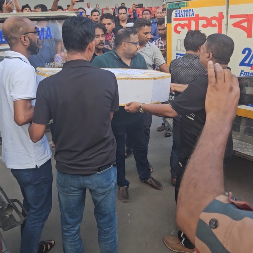 কলকাতায় অগ্নিকাণ্ডে নিহত বাংলাদেশিদের মরদেহ বেনাপোল দিয়ে হস্তান্তর