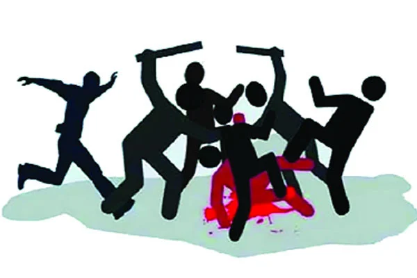 খুলনায় ভয়ংকর কিশোর গ্যাং মাদকে মাতাল