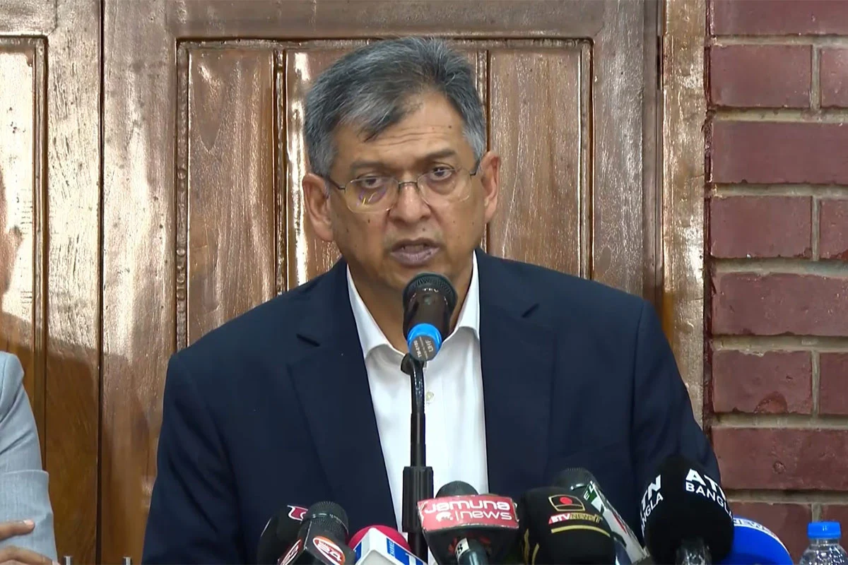 ডিসেম্বরের মধ্যে সংবিধান সংশোধনের চূড়ান্ত রিপোর্টঃ স্বরাষ্ট্রমন্ত্রী