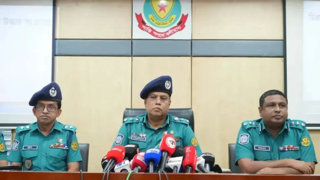 ককটেল তৈরির সরঞ্জাম ও ৯ হাজার মুখোশসহ যুবলীগ নেতা ইমন গ্রেপ্তার