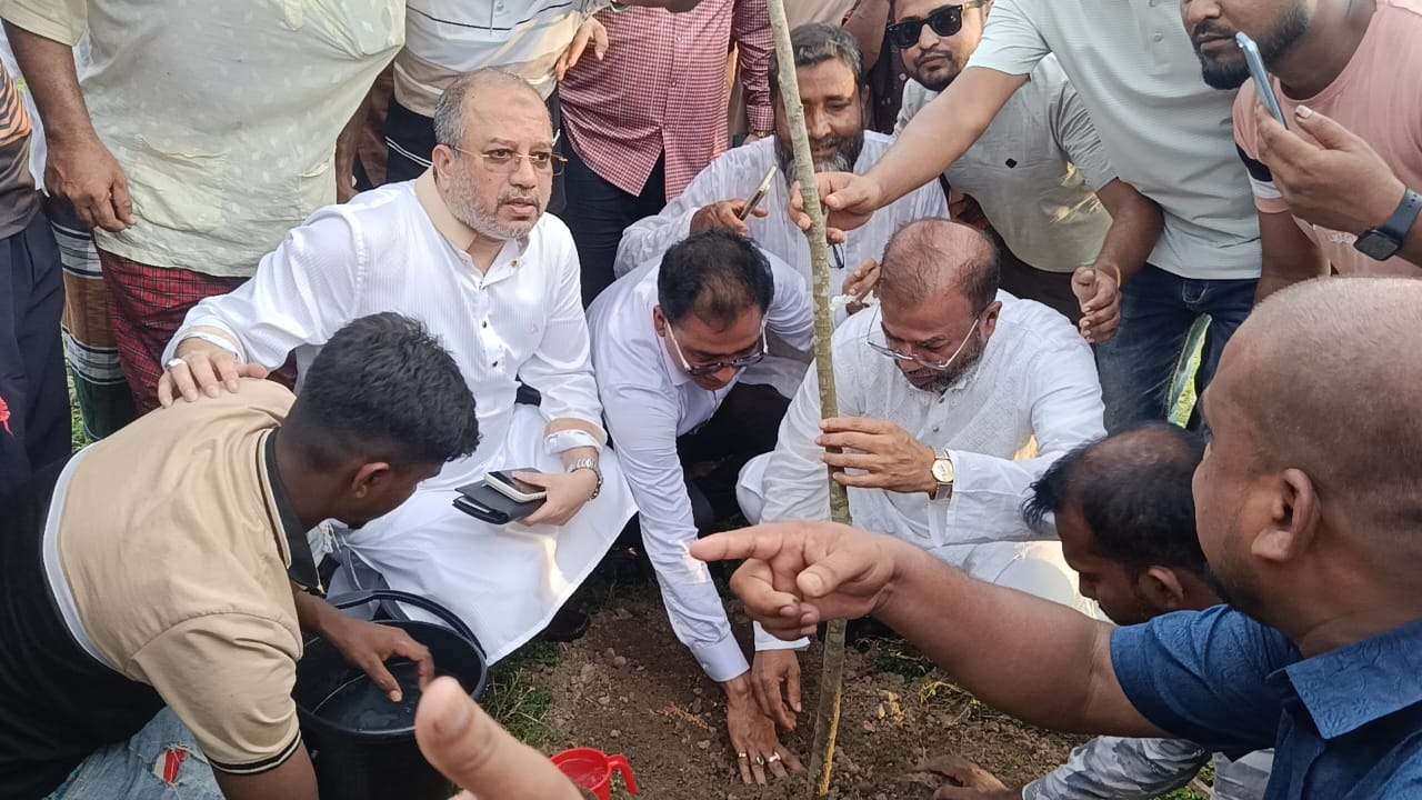 প্রতিমন্ত্রী শেখ ফরিদুল ইসলাম এমপি সাথে বেনাপোলে আমদানী রপ্তানি ব্যবসায়ীদের সাথে মতবিনিময়