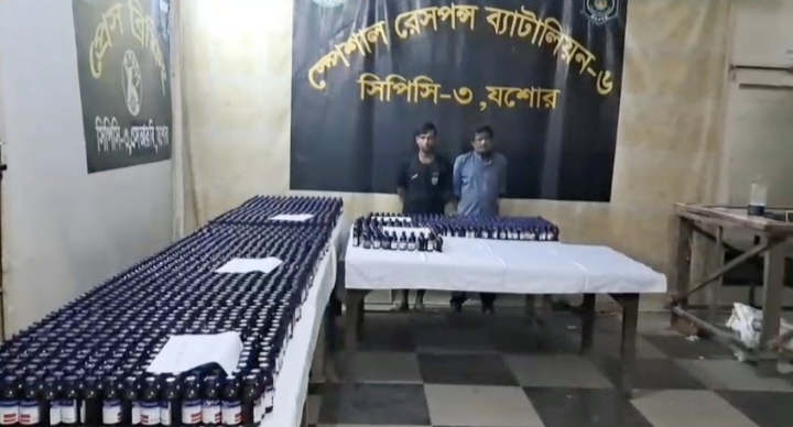 কাভার্ডভ্যানে মিললো বিপুল পরিমাণ মাদক,আটক-২