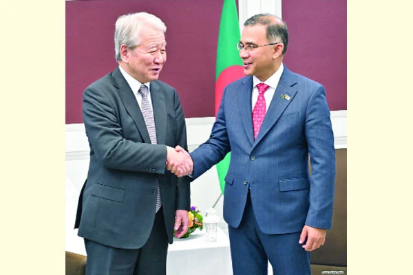 আইসিটি ও জ্বালানিতে বিনিয়োগের আহ্বান প্রধানমন্ত্রীর