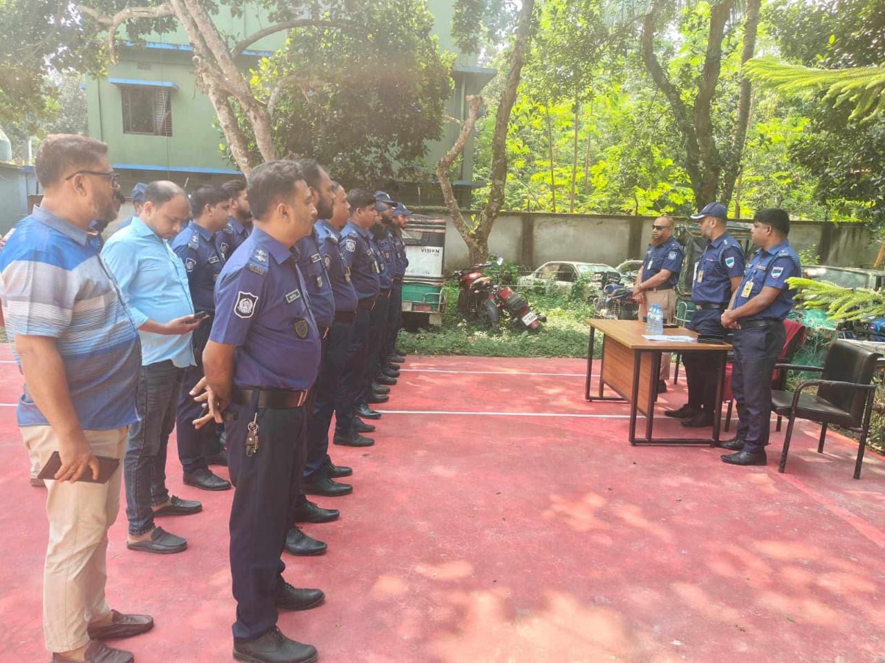 শার্শা ও বেনাপোলে দুর্গাপূজার নিরাপত্তায় পুলিশের বিশেষ প্রস্তুতি, যৌথ ব্রিফিং সভা অনুষ্ঠিত