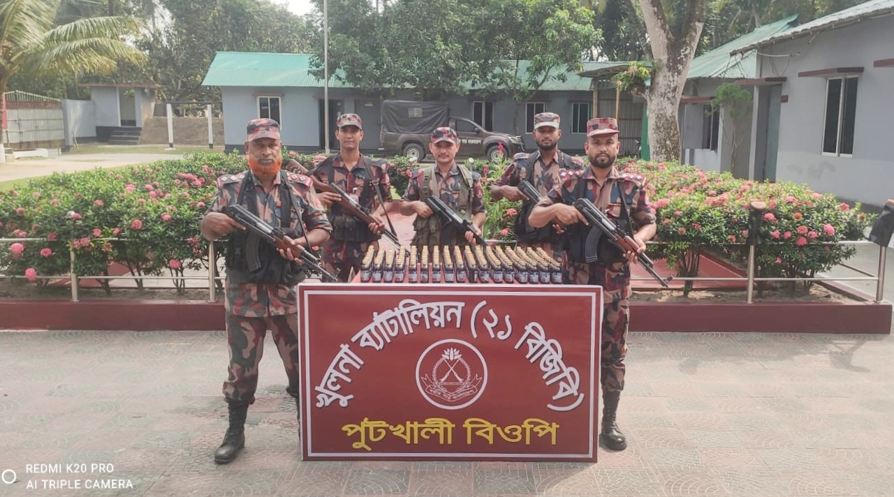 বেনাপোল পুটখালী সীমান্তে ২৭২ বোতল ভারতীয় উইনিক্স সিরাপ জব্দ