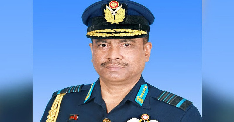 সাবেক এয়ার ভাইস মার্শাল আব্দুল হান্নান কাতারে গ্রেপ্তার
